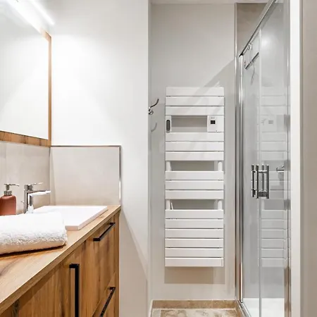 Apartment Aux Fleurs De Darcy Confort Centre *